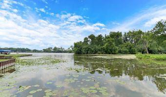 41607 N Lotus Ave, Antioch, IL 60002