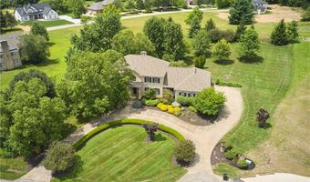 662 Heatherleigh Dr, Akron, OH 44333