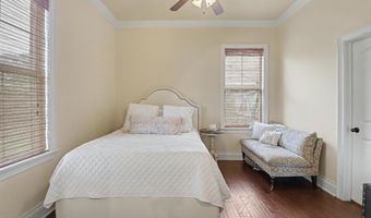 930 Caroline Dr, Biloxi, MS 39532