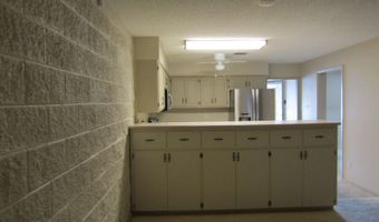 1917 Villa Dr, Artesia, NM 88210