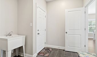 12040 Kenton Ridge Rd, Ashland, VA 23005