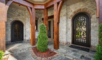 290 Ardsley Ln, Alpharetta, GA 30005
