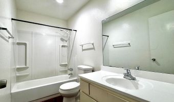 3505 Tulane Dr NE Apt 3, Albuquerque, NM 87107