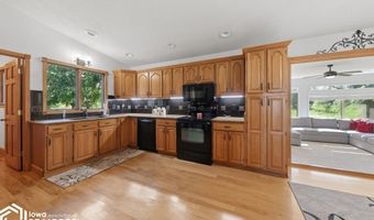 1465 NE 88Th St, Altoona, IA 50009