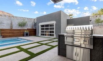 10337 Green Ember Dr, Las Vegas, NV 89135