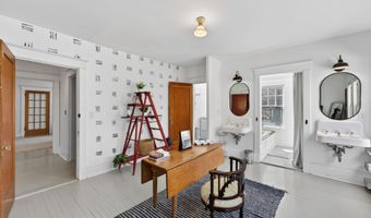 92 Pinewood Ave, Bethlehem, NH 03574