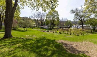 38 Elm St, Charlestown, NH 03603