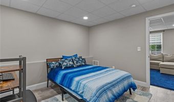 92 Dewolf Ave, Bristol, RI 02809