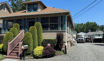 131 Hickory Ave, Bergenfield, NJ 07621