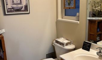 493 Raven Way Unit B, Chubbuck, ID 83202