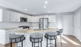 124 Northill Dr A, Amherst, NY 14221