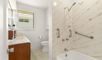 1878- A Mahana St, Honolulu, HI 96816