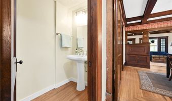 891 Park Ave, Amherst, OH 44001