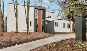 8830 NW 35th St, Ankeny, IA 50023