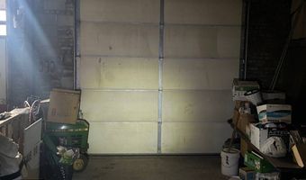 397 W Main St, Amsterdam, NY 12010