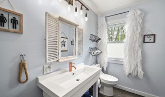 317 WOODLAWN Dr, Aurora, IN 47001
