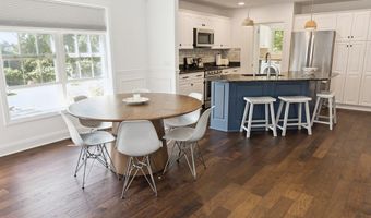 31 Merrill Rd, Clinton, CT 06413