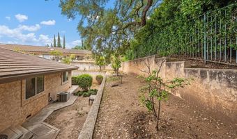 10913 Treeside Ln, Escondido, CA 92026
