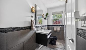 23 Park St, North Providence, RI 02904