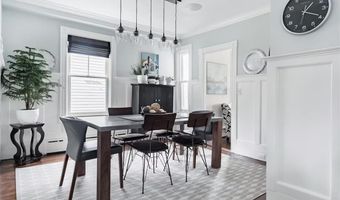 16 Carroll Ave, Newport, RI 02840