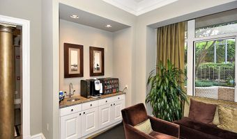 851 N GLEBE Rd 718, Arlington, VA 22203