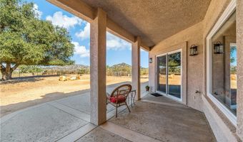 10204 Mount Olympus Valley Rd, Fallbrook, CA 92028