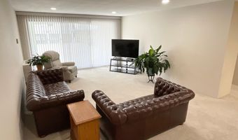 800 1st Dr NW 102, Austin, MN 55912