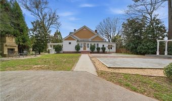 108 King St, Adairsville, GA 30103