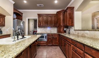 2100 SAVOY Dr, Amarillo, TX 79118