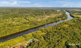 5220 Canyon River Dr NE, Ada, MI 49301