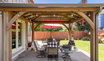 216 CHURCHILL DOWNS St, Albany, OR 97322