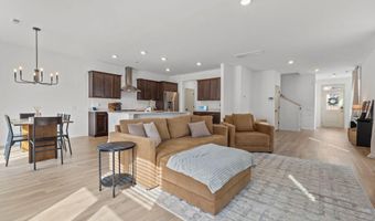 51 Walkabout Dr, Aberdeen, NC 28315