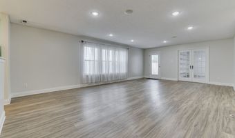 6613 Sonesta Dr, Indianapolis, IN 46217