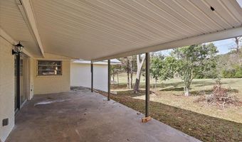 405 SW 5th St, Magee, MS 39111