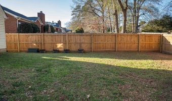 864 Thornbird Cir, Boiling Springs, SC 29316