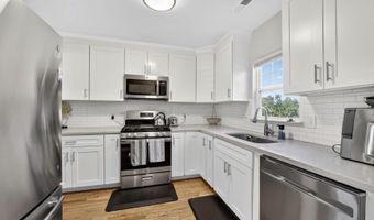 3932 BURNS Pl SE, Washington, DC 20019