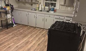 365 Turner St, Auburn, ME 04210