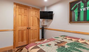 206 Cottage Rd, Brighton, VT 05846