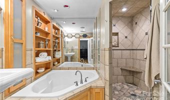 1460 Medford Dr, Charlotte, NC 28205