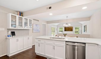 110 BRIDLE Ln, Ambler, PA 19002