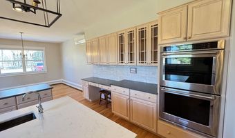 480 Maple Hill Rd, Auburn, ME 04210