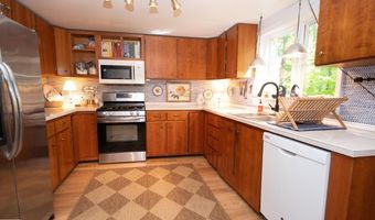 6001 S Hlavka Hls, Maple City, MI 49664