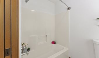 8453 SW 181ST Ave, Beaverton, OR 97007