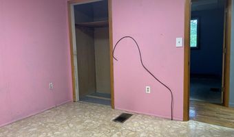 271 Pownal Rd, Auburn, ME 04210