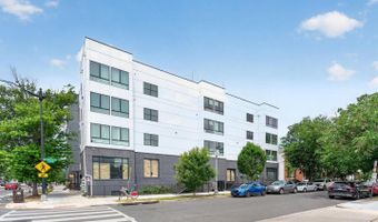 1102 STAPLES St NE #301, Washington, DC 20002