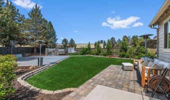 20713 SE Iron Horse Ln, Bend, OR 97702
