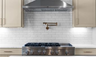 415 Mayfair Ct, Alpharetta, GA 30009