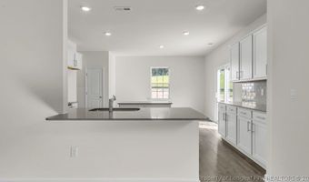 719 Lazy Elm Ln, Aberdeen, NC 28315