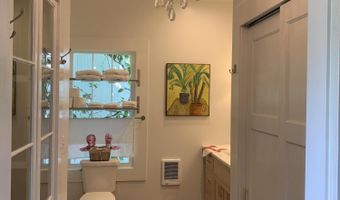 217 St Charles St, Bay St. Louis, MS 39520