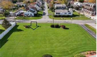 Wolcott Avenue, Middletown, RI 02842